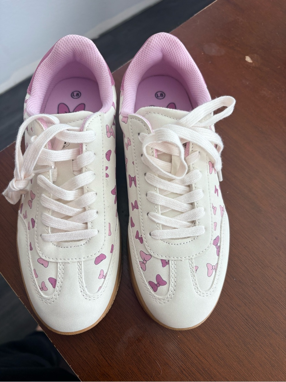 Woman White Sneakers with Pink Bow Print